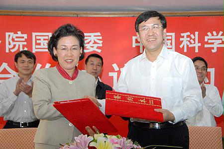 PG电子·仿照器(试玩游戏)官方网站